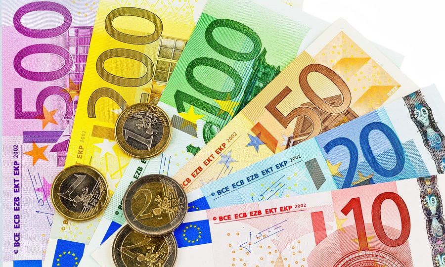 bigstock-euro-money-banknotes-of-the-eu-43933078