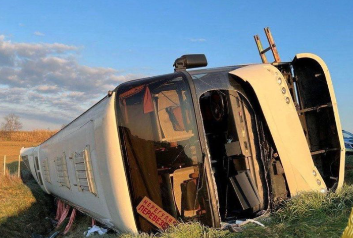 Autobusi itali refugjatet ukraina