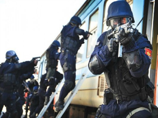special-police-forces-1-533x400