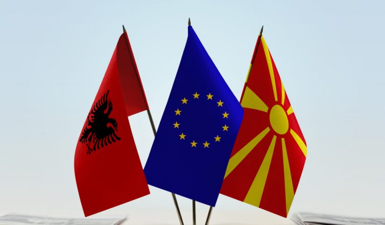 maqedoni-shqiperi-albania-flamur-1-752x440-1