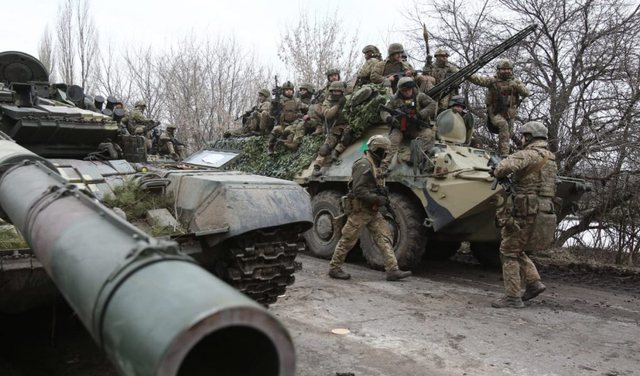 -640-0-ushtria-e-ukraines-forcat-ruse-kane-vetem-3-dite-ushqime-dhe-municione-1020x600