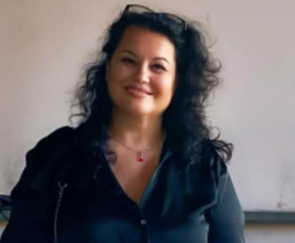 ANGELA KOSTA, FITUESE E SHUMË ÇMIMEVE PRESTIGJIOZE NË LETËRSI - Arbëria ...